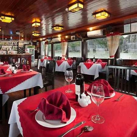 Отель Fantasea Imperial Cruise Халонг Экстерьер фото